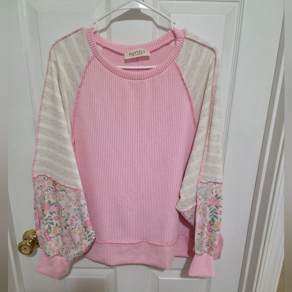 Haptics Pink Floral Sleeve Women's Top NEW LG